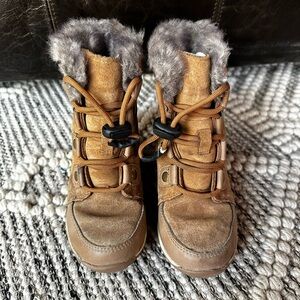 SOREL Kids' Explorer Waterproof Lace-Up Boot with fur trim